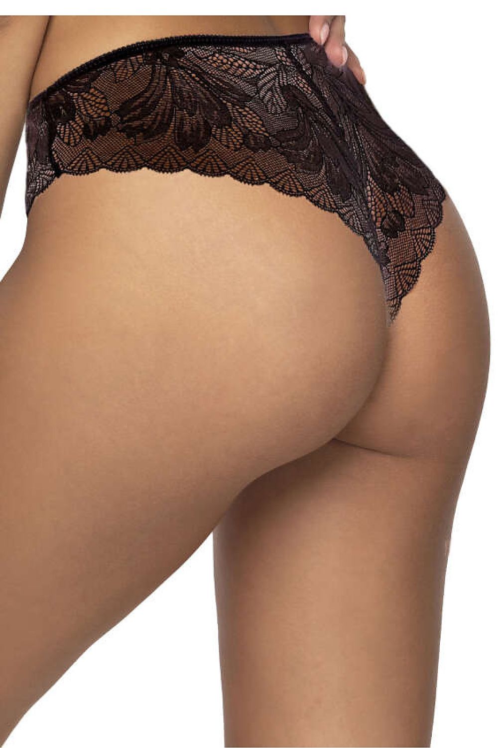 Elegant Brazilian lace panties by Mat, showcasing intricate lace detailing and a decorative bow, suitable for sizes EU 36 to 44.