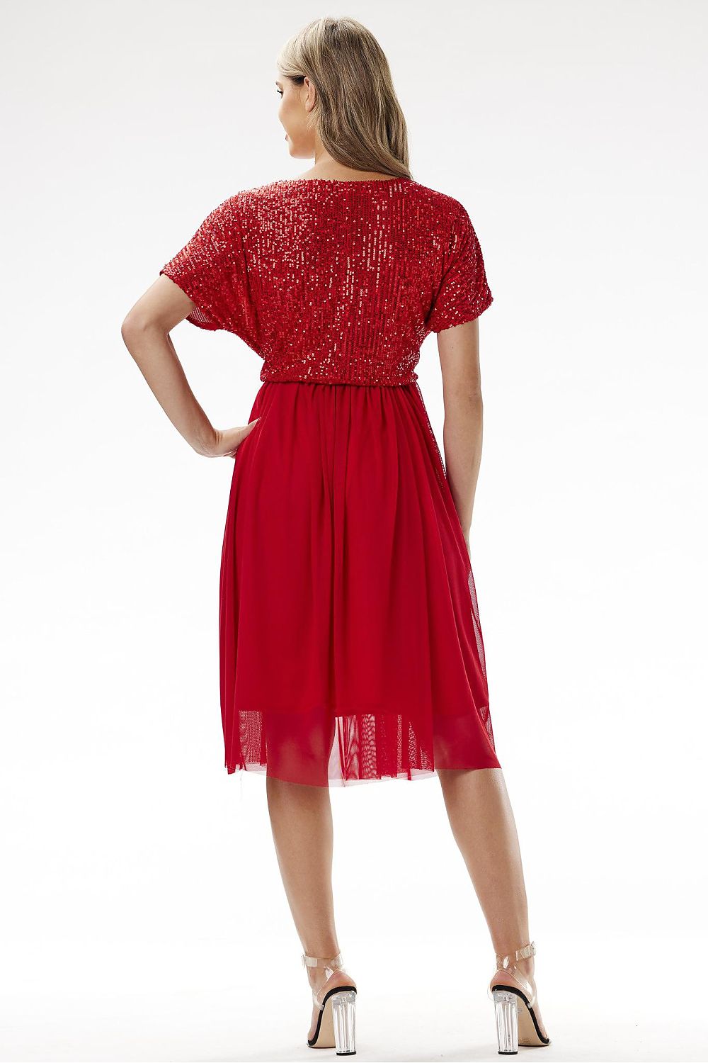 Elegant Awama kimono evening dress adorned with sequins and tulle, showcasing a luxurious silhouette ideal for special occasions.