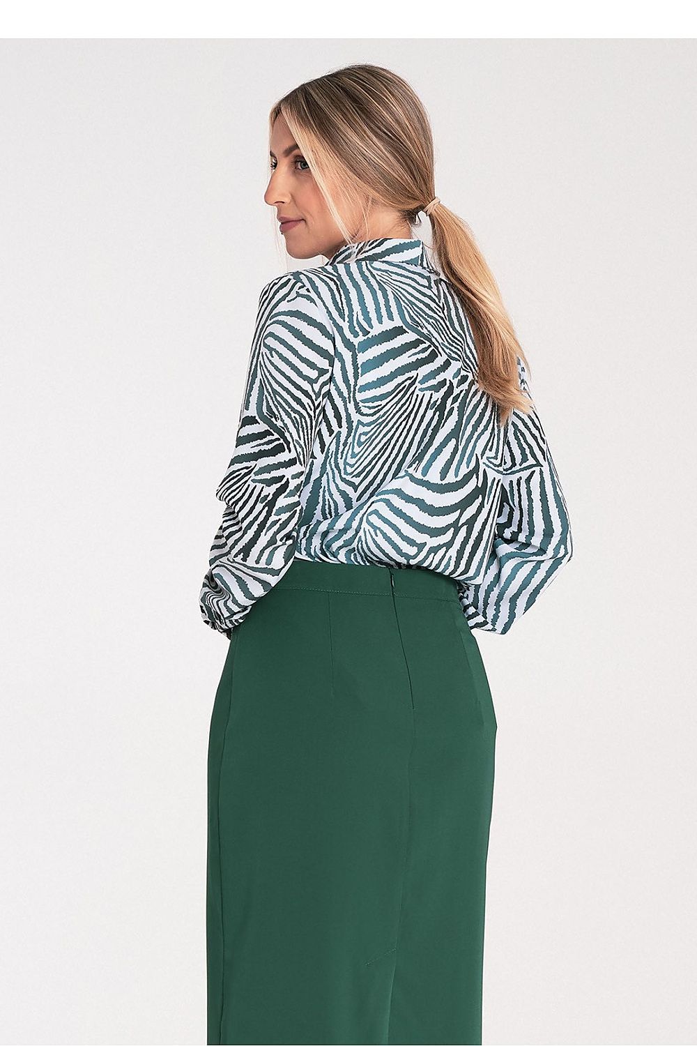 Chic Figl long sleeve shirt for women featuring distinctive silver snap detailing, perfect for enhancing your wardrobe.