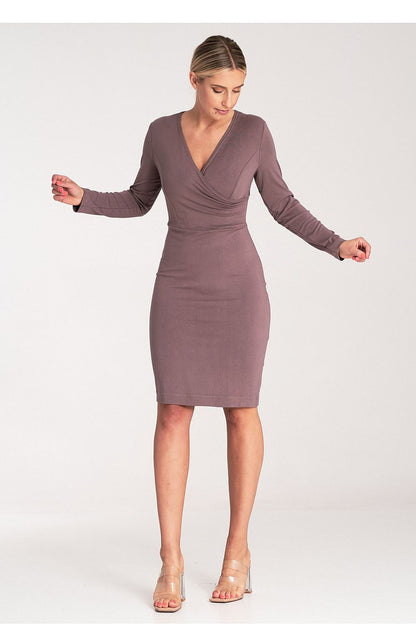 Chic V-neckline of the Figl Fitted Day Dress with overlapping fabric, designed for a luxurious look.