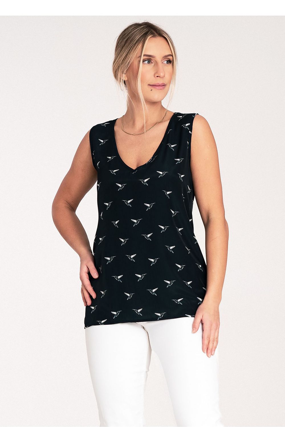 Stylish Figl women's blouse with sturdy shoulder straps and rounded heart neckline, the epitome of refined fashion.