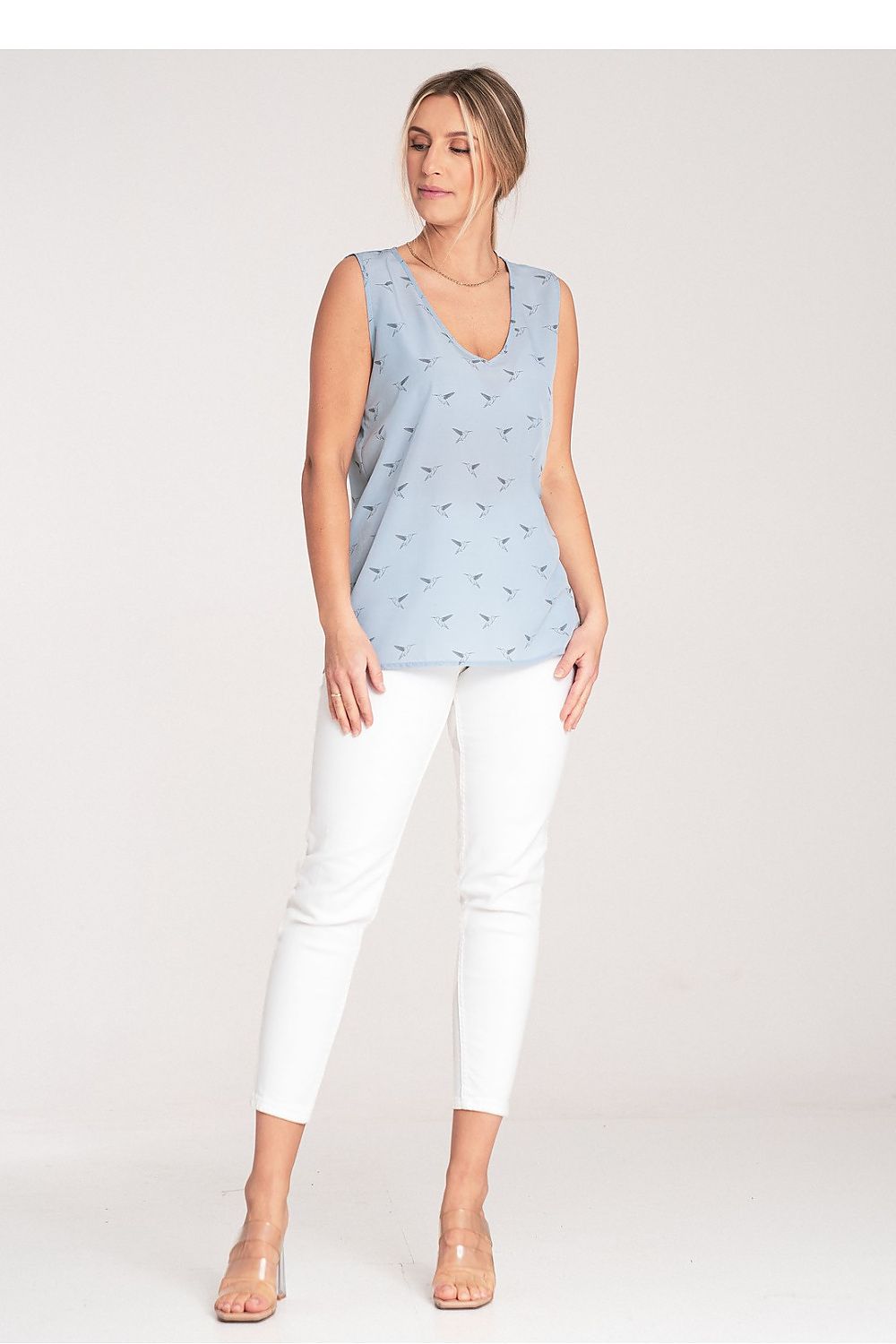 Fashionable styling options of Figl Women's blouse, perfect for various occasions with its elegant design.