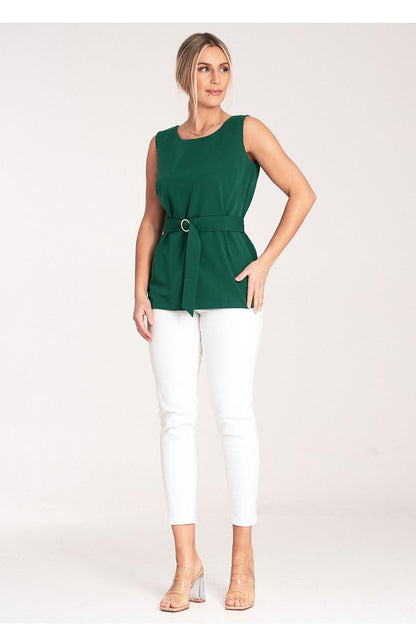 Chic Figl trapezoidal blouse displaying flattering fit and fashionable silhouette for the modern woman.