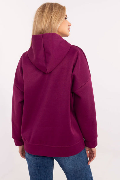 Chic Italy Moda women's casual sweatshirt with practical hood, teddy bear patches, and an inviting kangaroo pocket, embodying effortless elegance.