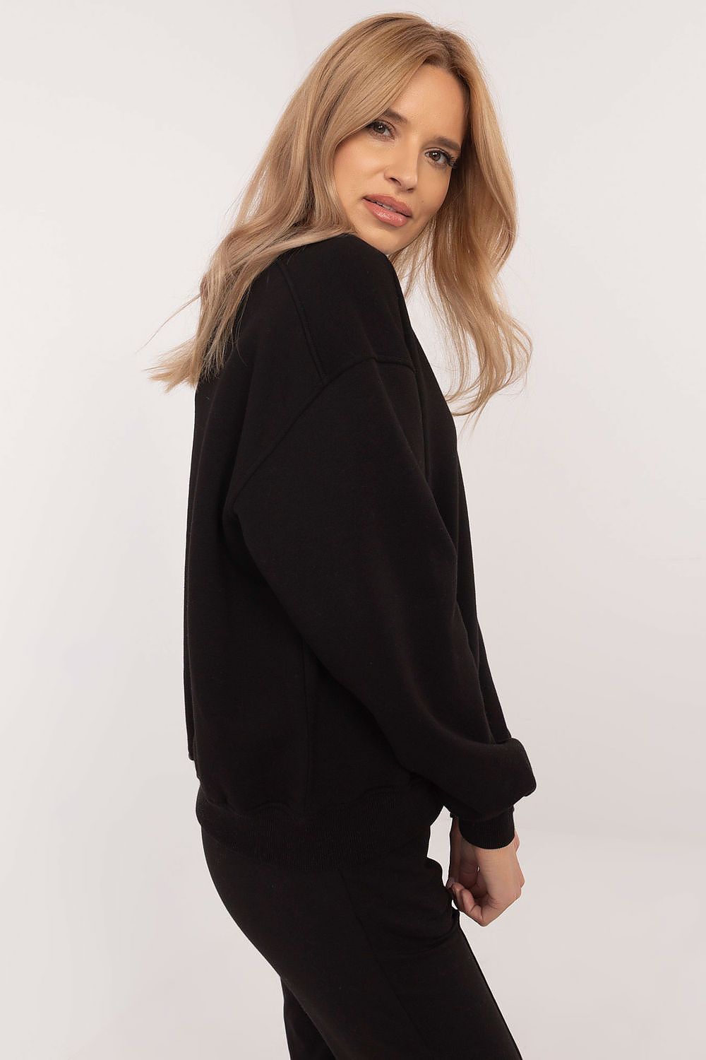 Elegant women's classic casual sweatshirt in comfort cotton blend by Factory Price, perfect for colder days, available in sizes EU S-XL and US S-XL.