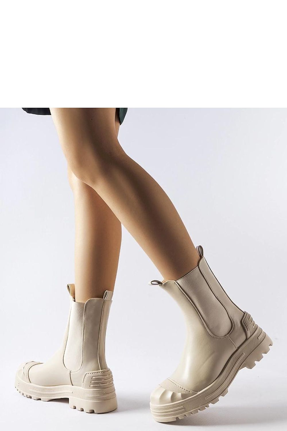 Luxury Solea Albanese Eco Leather Ankle Boots with a fashionable beige sole, combining comfort and sophistication for women's footwear.