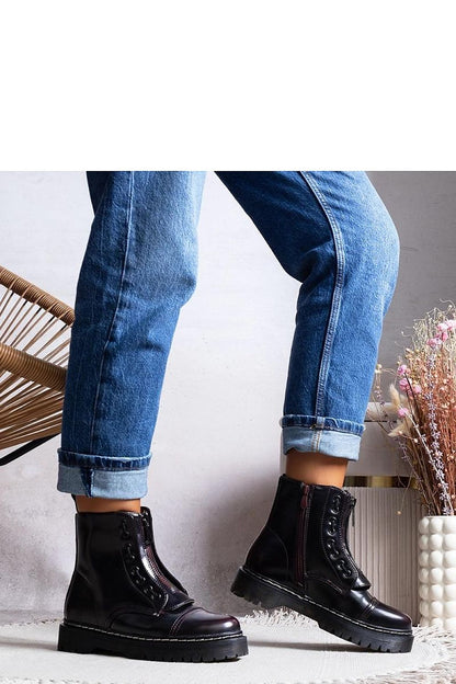 Elegant Solea burgundy Royer Workery ankle boots, showcasing a contemporary design with a warm fleece lining and high-quality eco-leather, ideal footwear for cold weather sophistication.