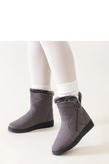 Luxurious gray snow boots with Khite fur by Solea, designed for ultimate insulation and comfort. Stylish winter footwear for women.