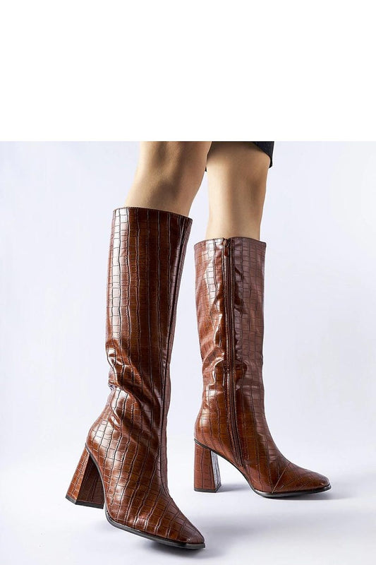 Solea luxurious brown insulated heel boots crafted from eco leather, showcasing a stylish design perfect for winter fashion.