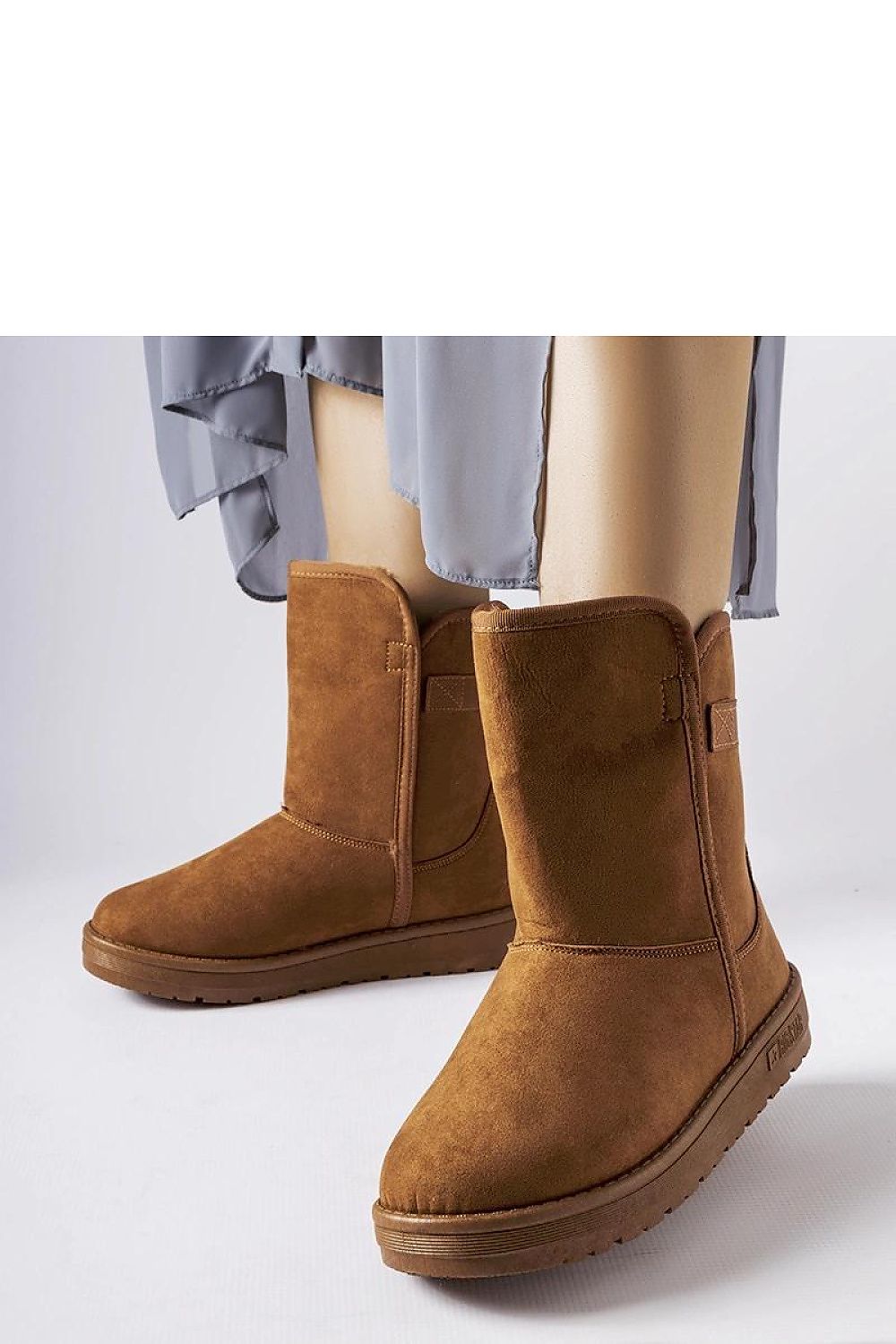 Solea luxurious brown insulated snow boots KK274616, showcasing stylish slip-on design, perfect for winter elegance in sizes EU 36-41 and US 5.5-10.5.