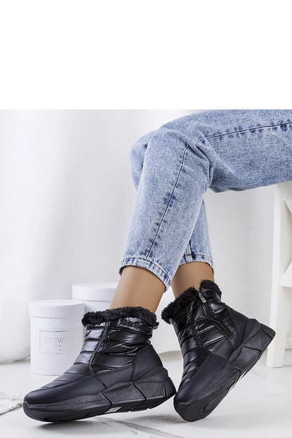 Luxury Lago Women's Black Snow Boots featuring eco-friendly leather and soft fur lining, perfect for stylish winter comfort in sizes EU 36-41.