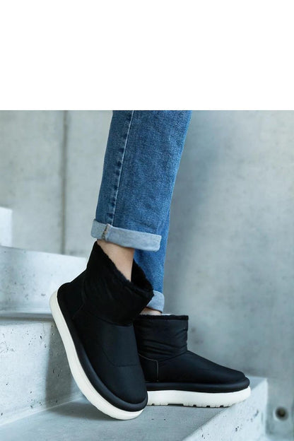 Stylish Solea Purple Warm Snow Boots showcasing their modern aesthetic, ideal for cold weather with a cozy interior.