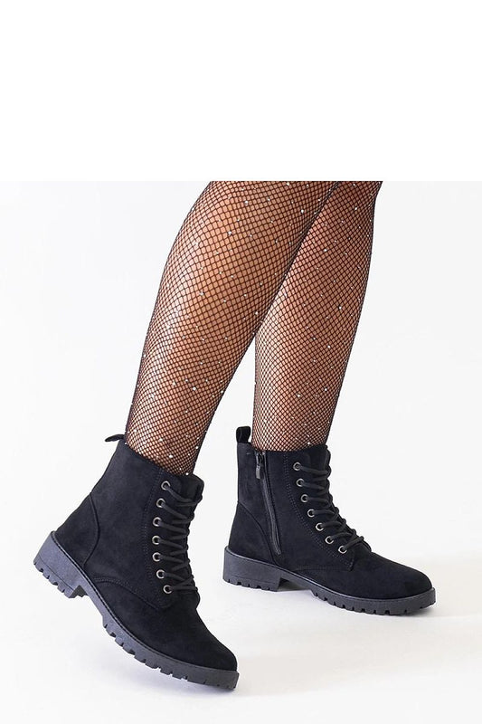 Solea Black Eco-Suede Platform Worker Boots EU 36-41, featuring a trendy almond toe design and comfortable flat heel, perfect for winter with insulation.