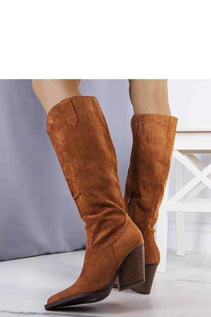 Luxury Solea Ezer Cowboy Boots in brown, designed for warmth and comfort with an 8.5cm heel, perfect for winter outfits.