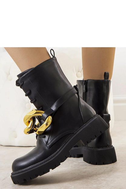 Stylish Solea Beige Sneakers with Gold Chain, EU 36-41 | US 5.5-10.5, made from premium synthetic leather, combining comfort and elegance.