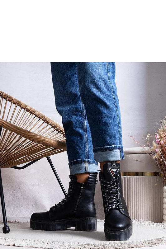 Luxury Solea Charlton Ankle Boots made of high-quality insulated natural leather, featuring a 6cm heel. Ideal for cooler days with a matte finish, elegant design, and durable rubber sole. Available in sizes EU 36-41 and US 5.5-10.5.