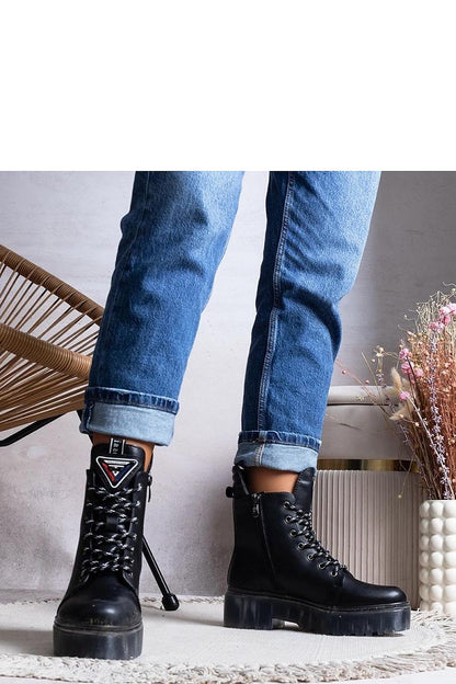 Elegant Solea Charlton Ankle Boots crafted from insulated natural leather, featuring a stylish 6cm heel, designed for comfort and durability.