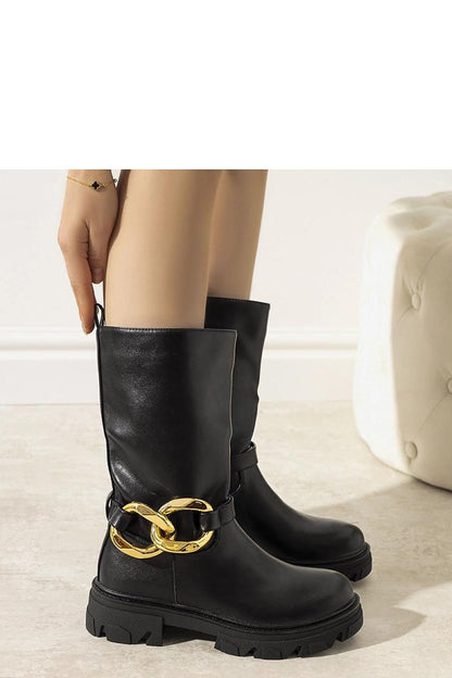 Solea Harrison Ankle Boots featuring luxurious eco-leather with removable chains, showcasing a stylish design ideal for autumn-winter.