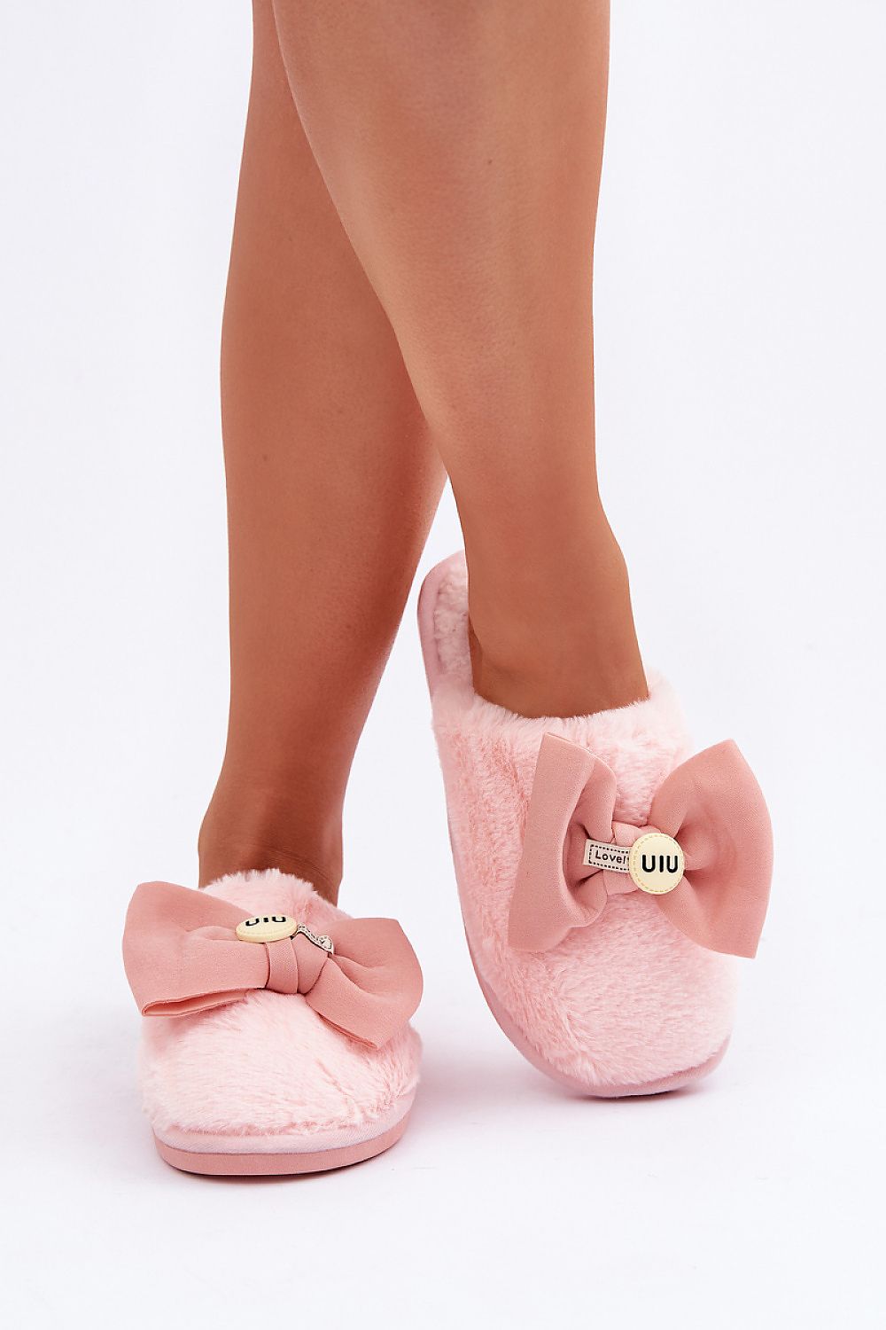 Stylish Luxury Women's Warm Slippers EU 36/37 | US 6 with luxurious soft fur and enchanting bow detail by Step in Style.