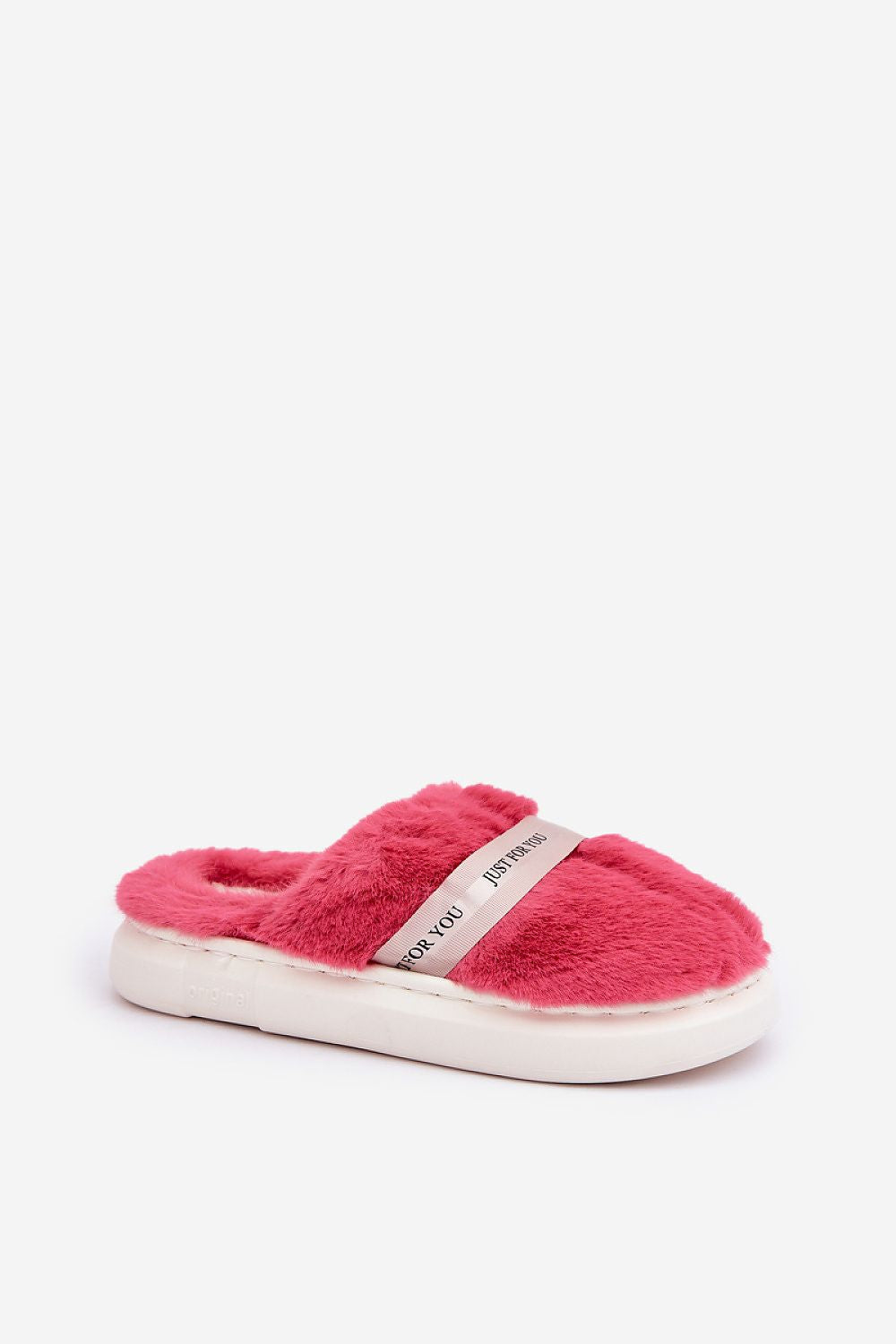 Chic luxury women's slippers in cosy fur by Step in style, perfect for chilly days and indoor elegance.