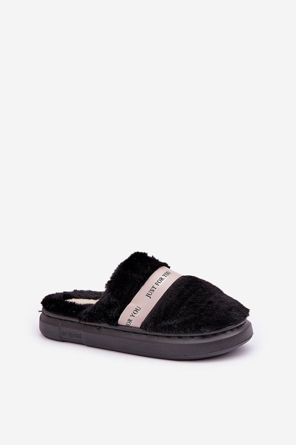 Luxury Furry Women's Slippers by Step in Style, featuring soft cozy fur and elegant design, perfect for chilly days in EU sizes 36-41 and US sizes 6-10.
