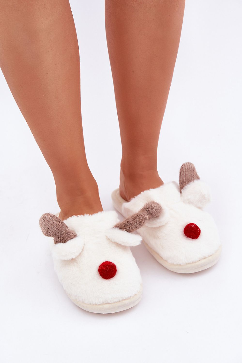 Luxurious Fur Lined Reindeer Motif Slippers by Step in style - EU Sizes 36-41, US Sizes 5.5-10.5, perfect for cozy winter evenings.