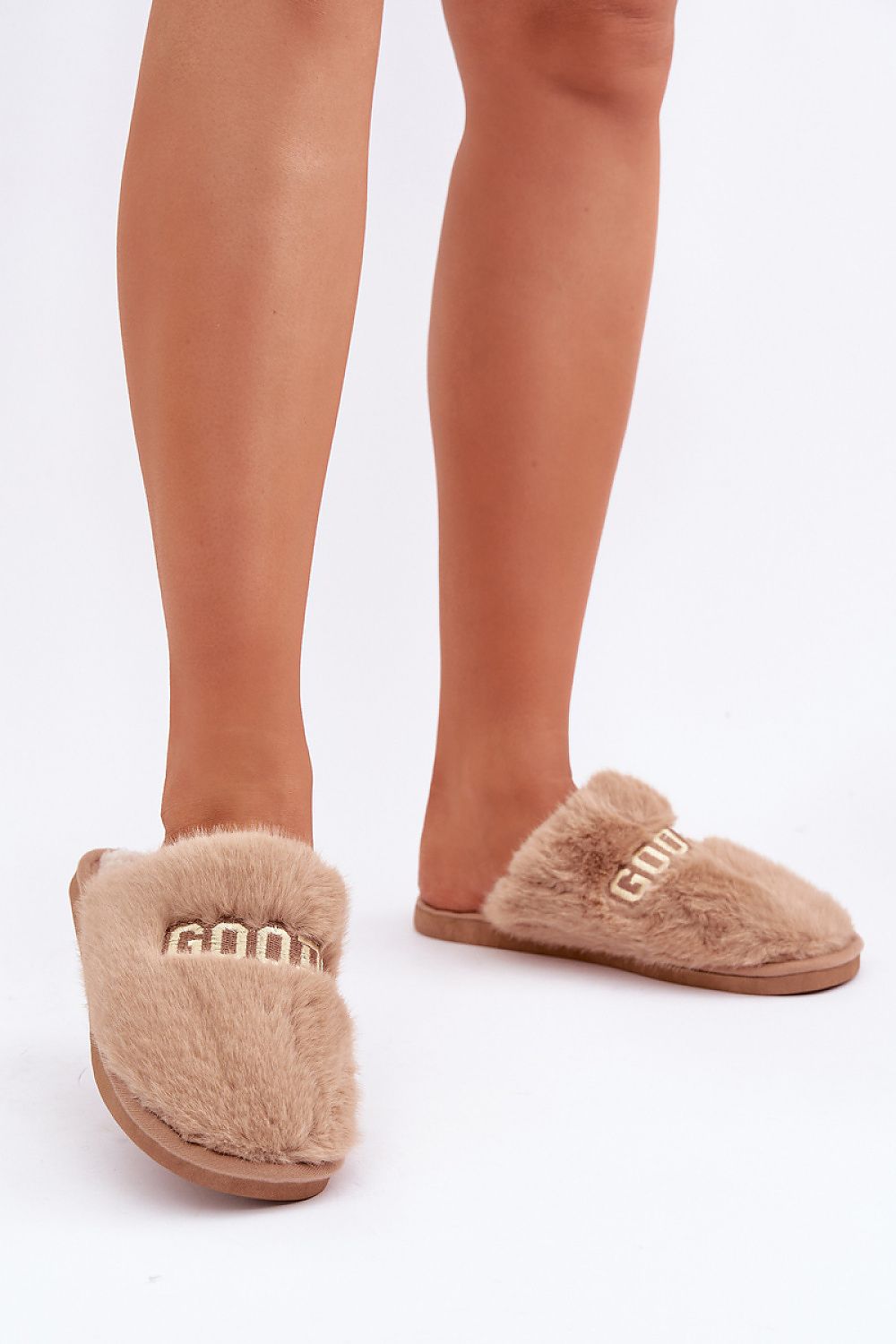Chic and stylish Luxurious Women's Fur Slippers from Step in Style, designed for ultimate comfort in sizes EU 36-41 and US 5.5-10.5.