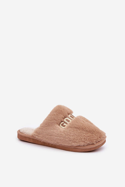 Elegant Luxurious Women's Fur Slippers by Step in Style, the epitome of comfort and luxury for EU sizes 36-41 and US sizes 5.5-10.5.