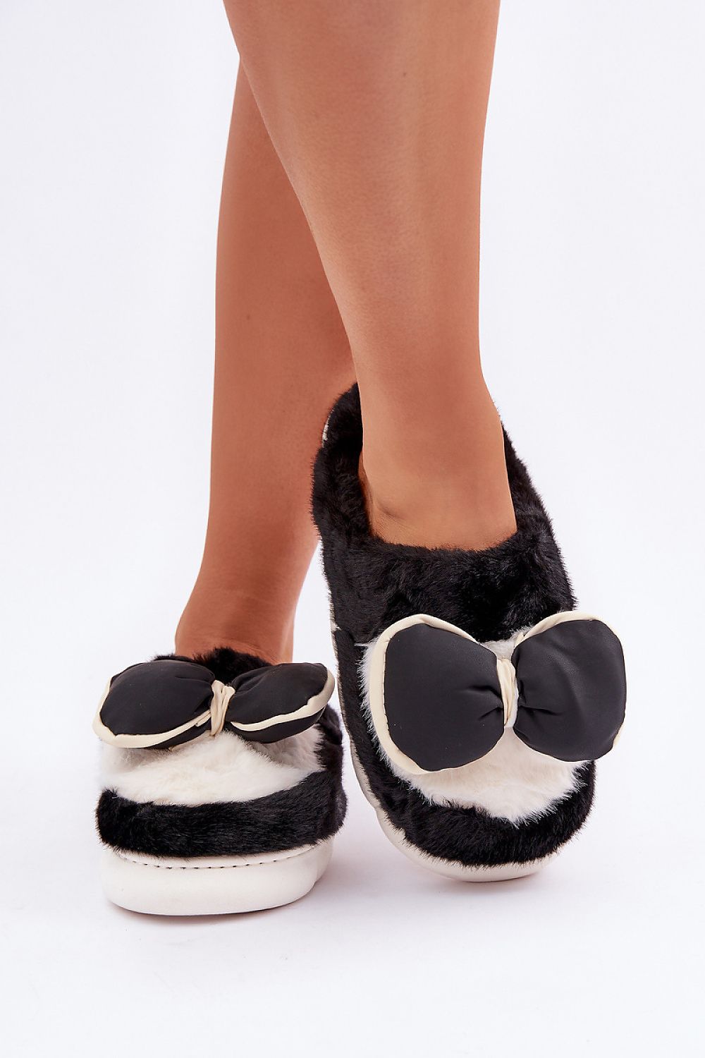 Chic Women's Cozy Fur Slippers with Bow, crafted by Step in Style, featuring a plush fur design and protective toe coverage, offered in EU 40/41 | US 10.