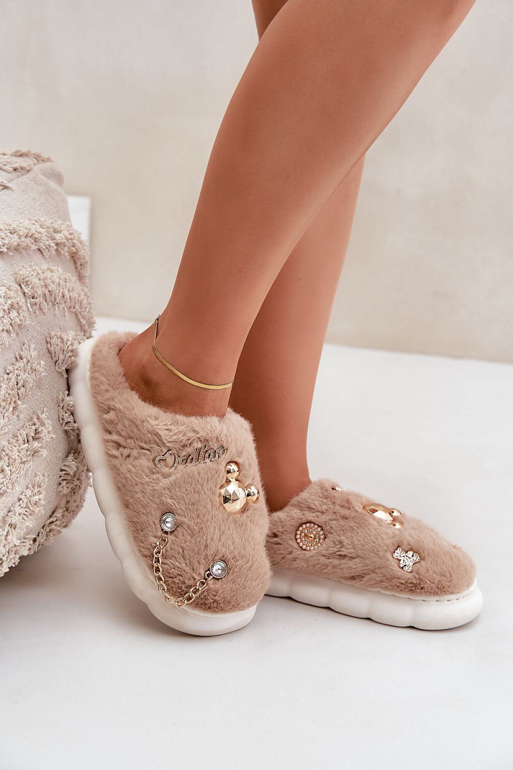 Luxury Women's Fur Slippers with Embellishments by Step in style, featuring a soft and warm design for exceptional comfort, perfect for cold days.