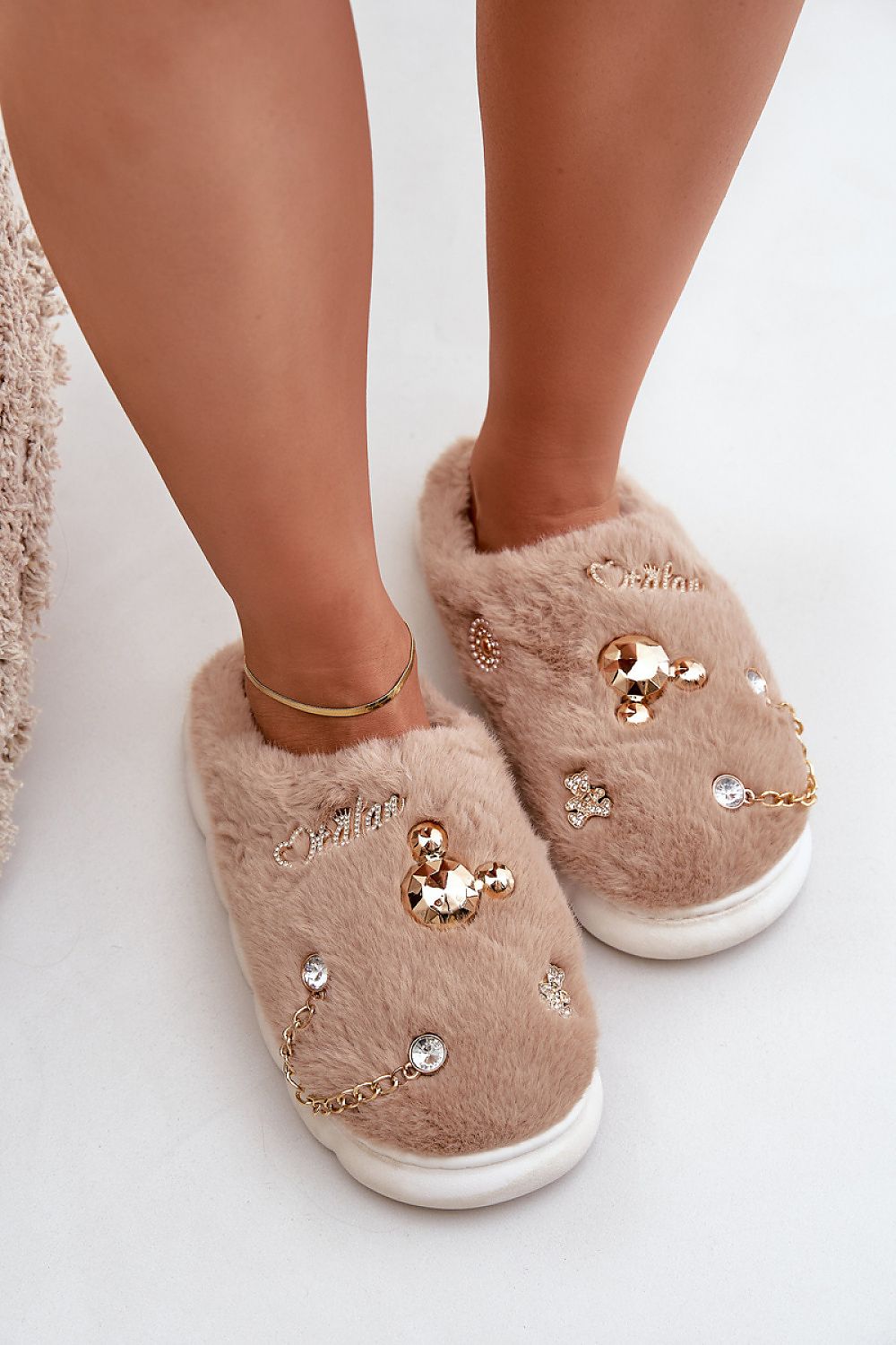 Elegant fur slippers for women from Step in style, featuring trendy embellishments, perfect for a cosy and stylish winter indoors.