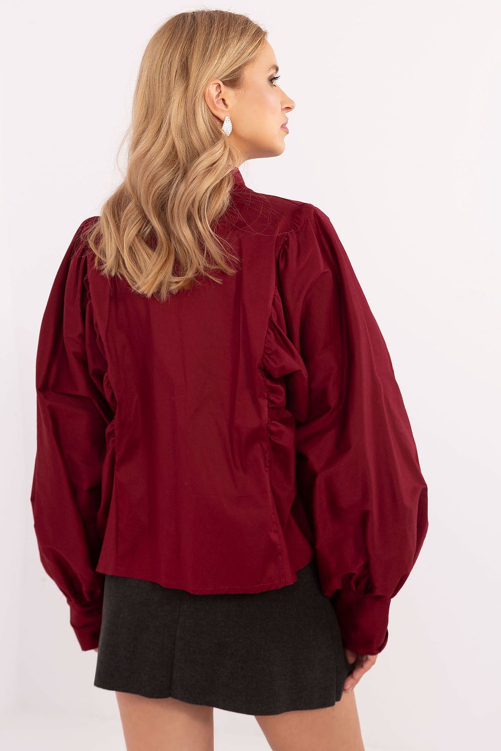 Elegantly Designed Long Sleeve Women's Shirt by Italy Moda featuring a detachable brooch, ideal for formal occasions and stylish looks.