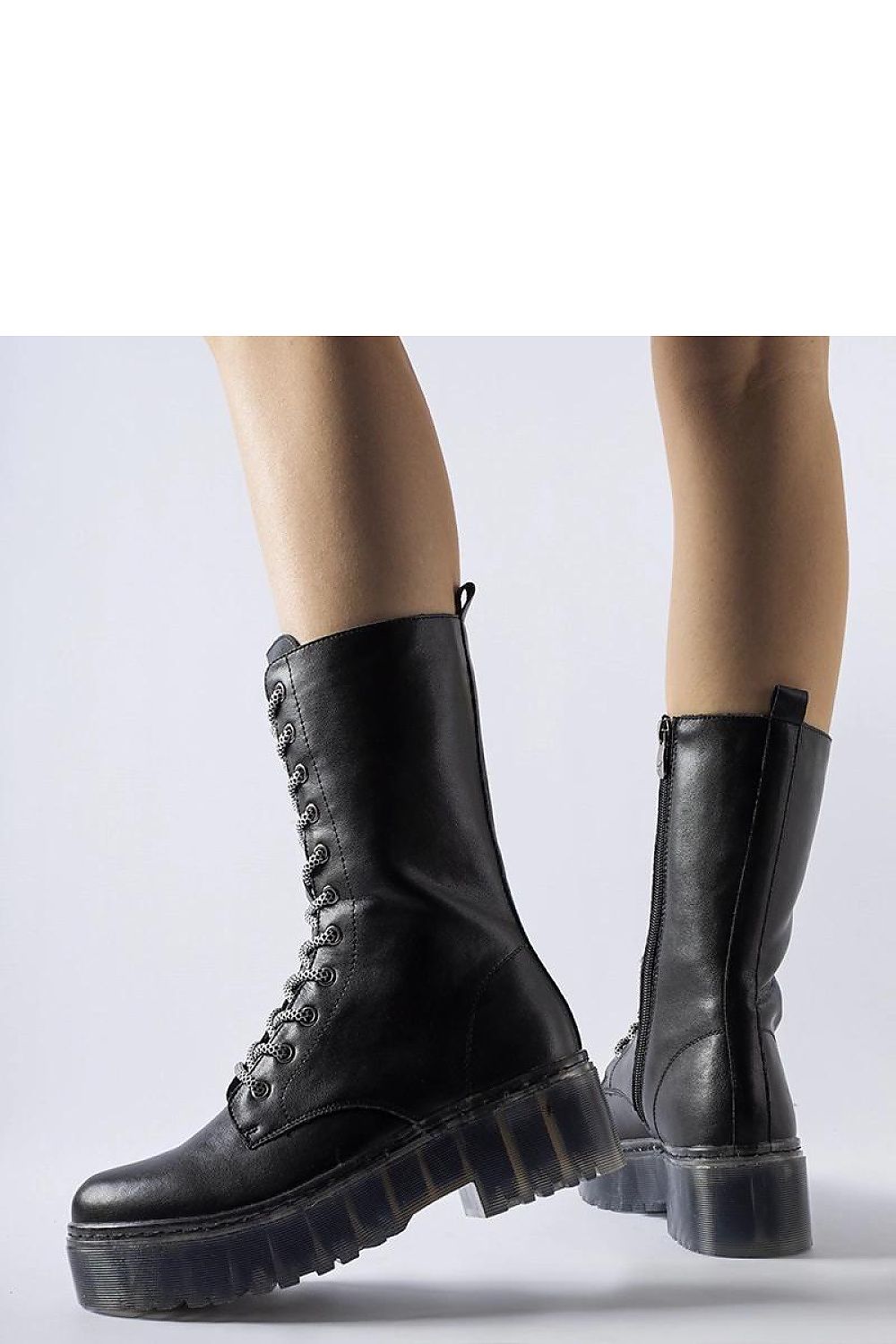 Elegant Solea Black Middletown Sneakers for Winter crafted from natural leather, featuring a stylish design with a rounded toe and comfortable fit, perfect for adding sophistication to your winter wardrobe.