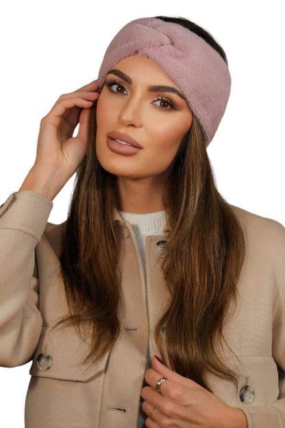 Versatile Kamea Yoshi Winter Fluffy Headband displayed with complementary snood, showcasing coordinated winter fashion.