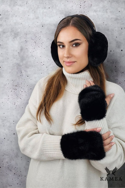 Kamea Aster fingerless gloves in a fashionable setting, demonstrating how to pair them with winter accessories for a complete look.