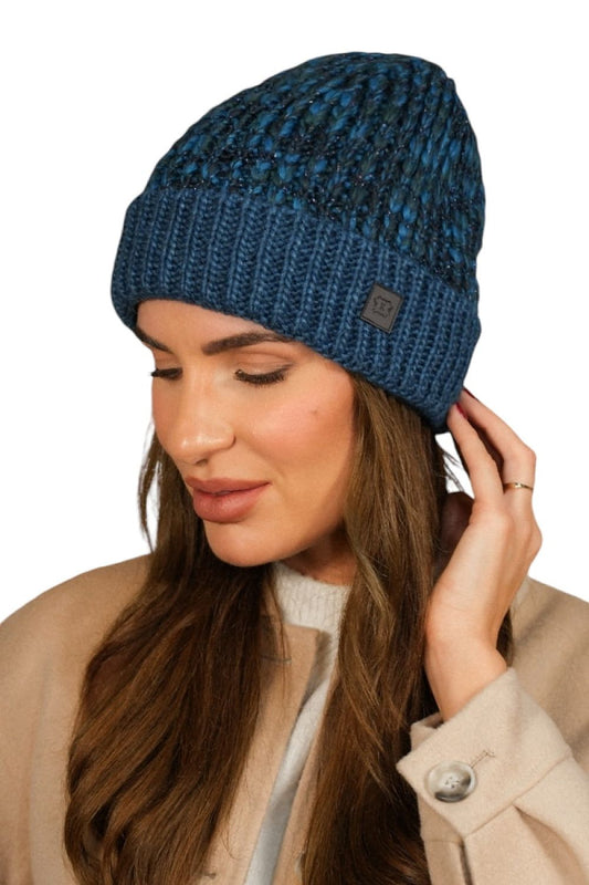 Close-up view of Kamea navy blue beanie, highlighting its delicate lurex shimmer and high-quality craftsmanship.