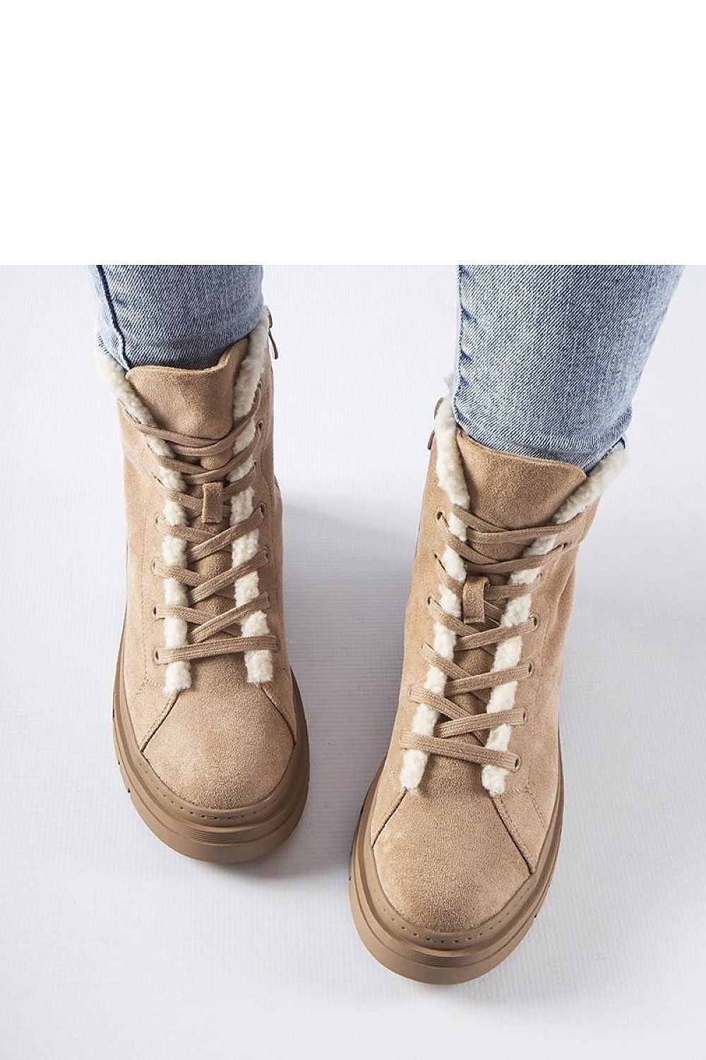 Solea Pompei Eco-Suede Insulated Boots showing the platform heel design, enhancing stability while adding a touch of elegance and height to any winter ensemble.