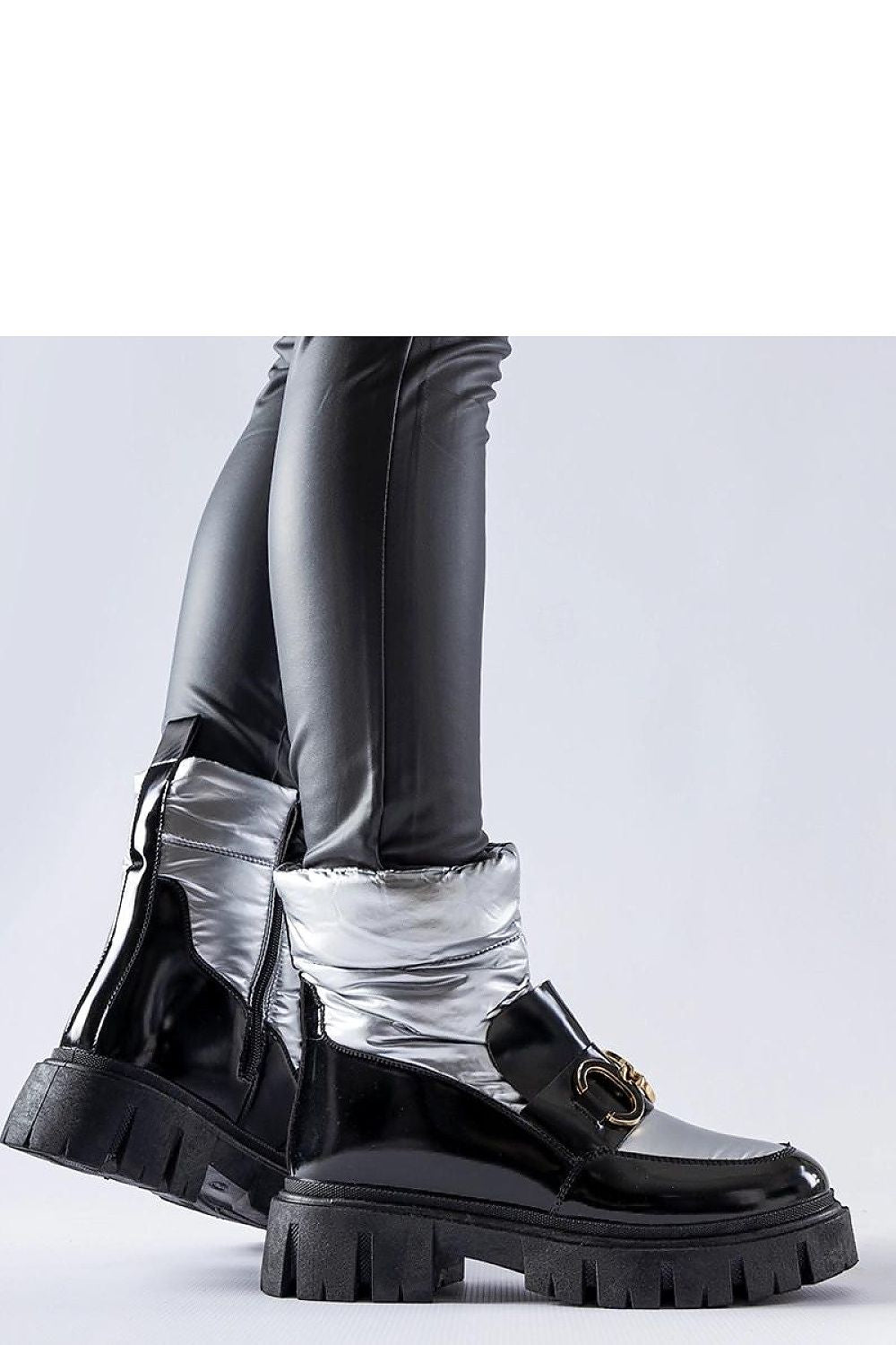 Solea Luxury Black and Silver Lacquered Snow Boots, stylish winter footwear for women, EU sizes 36-41, insulated and weatherproof for ultimate warmth and comfort.