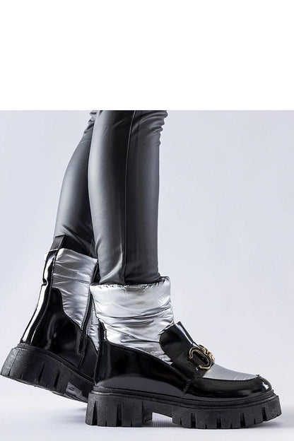 Solea Luxury Black and Silver Lacquered Snow Boots, stylish winter footwear for women, EU sizes 36-41, insulated and weatherproof for ultimate warmth and comfort.