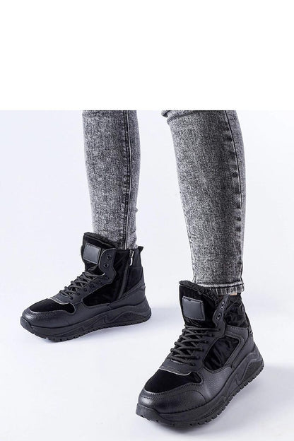 Solea black insulated high-top Malles sneakers elegantly showcasing their stylish design perfect for winter wear.