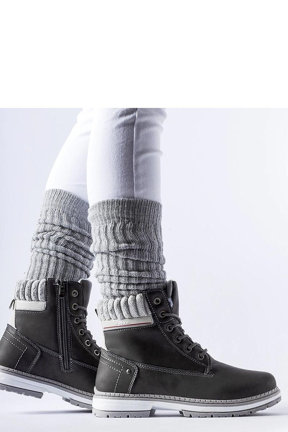 Solea stylish Perillard gray insulated trapper boots for winter, featuring eco leather design and warmth for ultimate comfort.