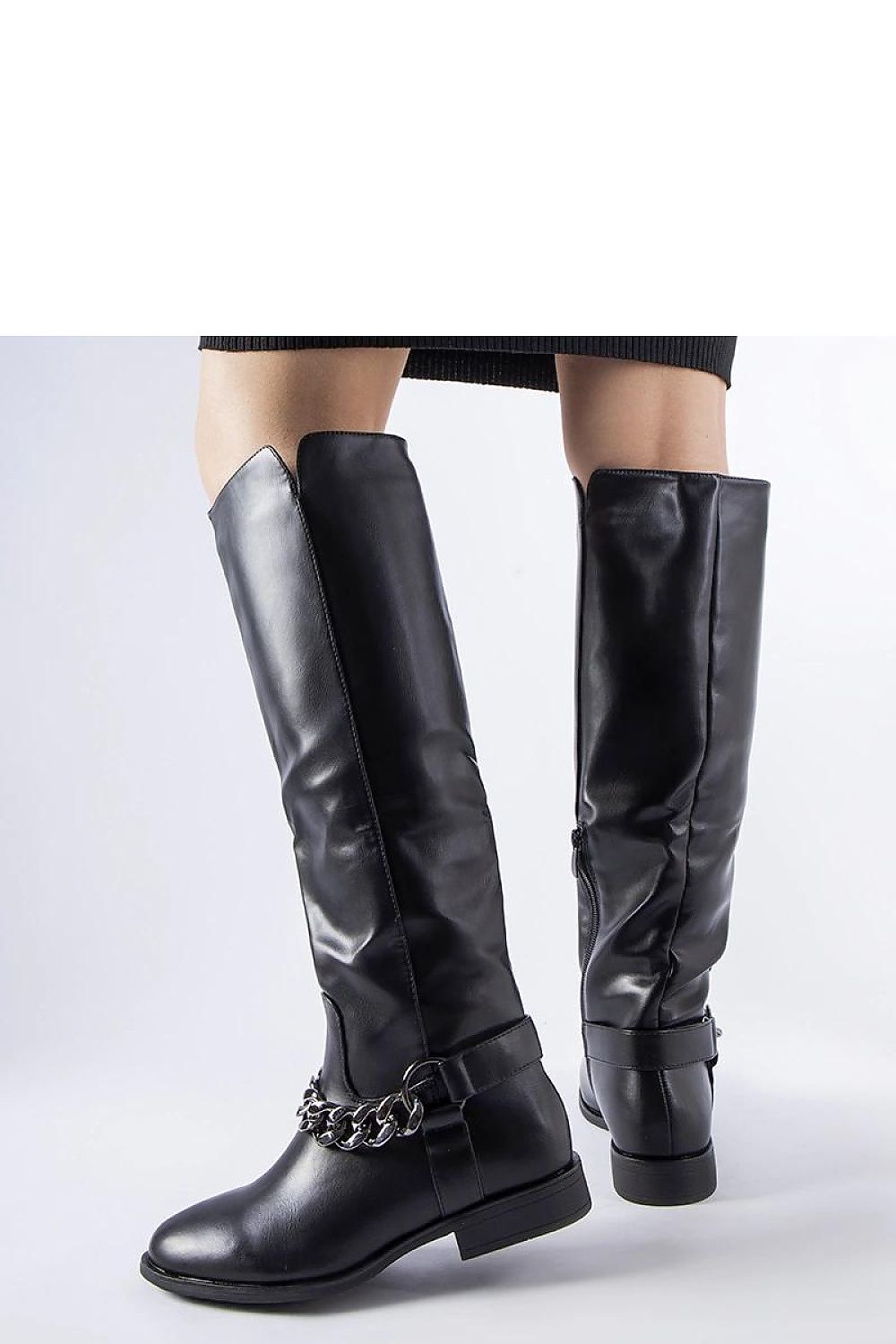 Stylish Solea insulated thigh-high boots, perfect for winter fashion, combining functionality with chic design.