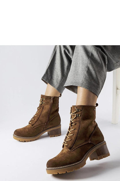 Solea Clementina elegant black block heel boots for women, featuring eco leather and insulated interior for winter comfort.