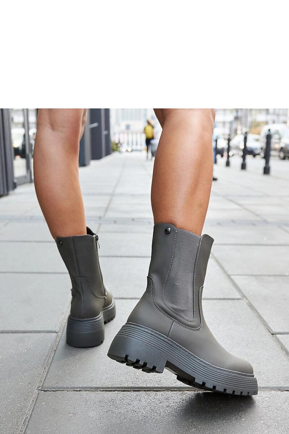 Elegant Solea Rinaldo Green Platform Boots crafted from eco leather, showcasing a stylish ankle height and luxurious detailing, perfect for autumn and winter fashion.