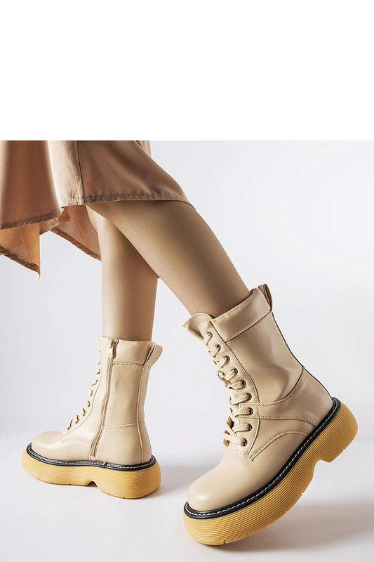 Stylish Davi Beige Insulated Platform Baggers for Women, crafted by Solea, showcasing a versatile look ideal for both casual and formal outfits, highlighted by its comfortable rubber sole.