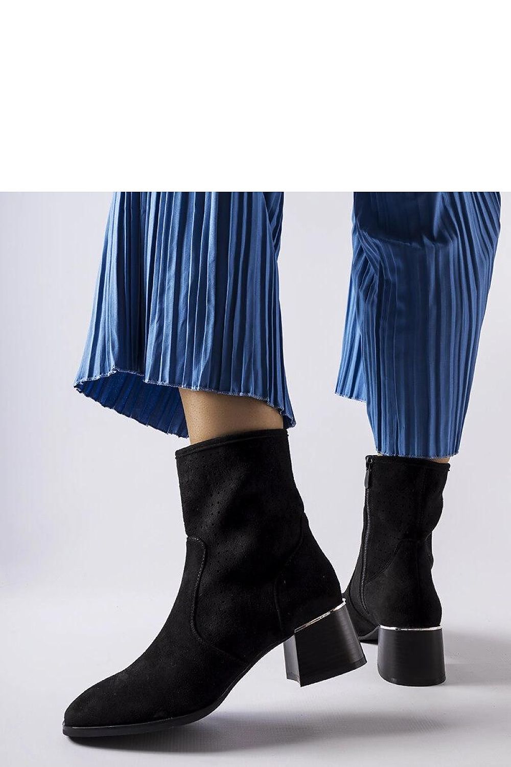 Elegant black eco leather heel boots by Solea, featuring a sophisticated design perfect for autumn-winter fashion.