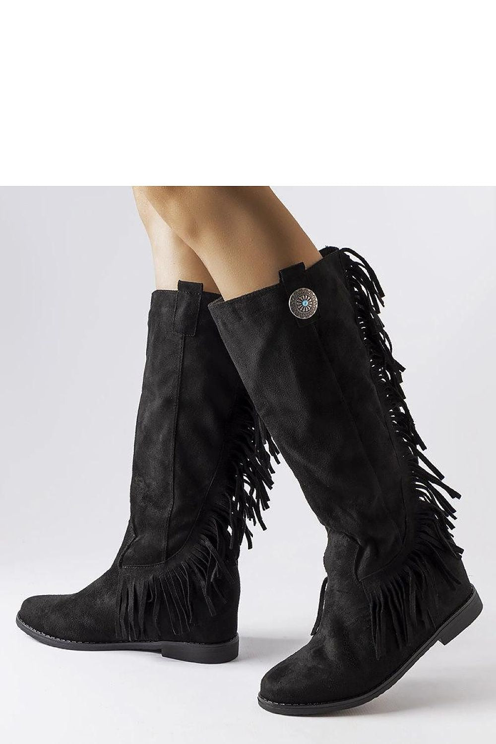 Solea Women's Black Platform Buskin Boots crafted from insulated eco leather, showcasing a chic design ideal for autumn and winter.