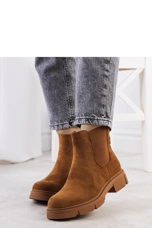 Luxurious Solea Correa Women's Brown Boots made from eco-friendly suede leather, showcasing a stylish design perfect for autumn and winter fashion.