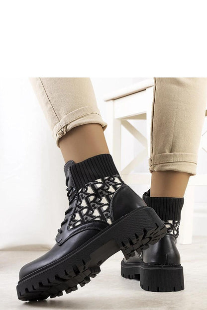 Solea Giganti Black Elastic Boots showcasing fashionable and comfy autumn-winter design with a 4.5 cm heel, ideal for stylish outfits.