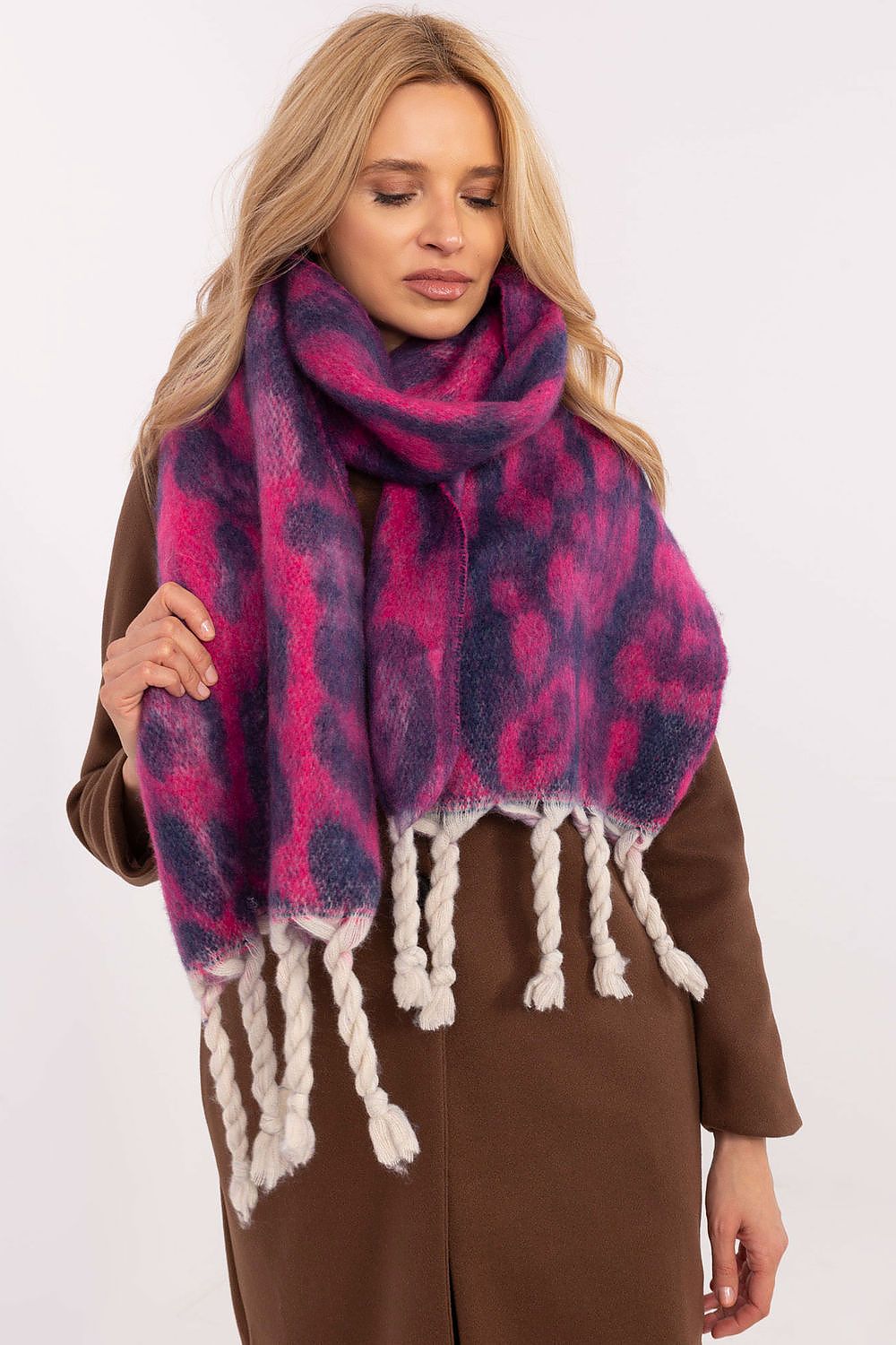 Chic and elegant 214 cm polyester shawl scarf by AT, showcasing an artistic animal design and beautiful decorative fringes.